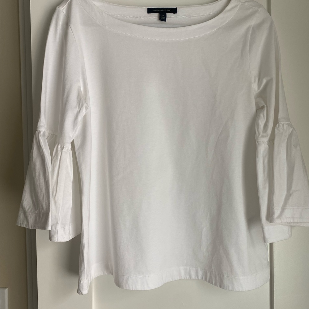 Banana Republic White boat neck bell 3/4 sleeves top T-shirt size S Elegant corp